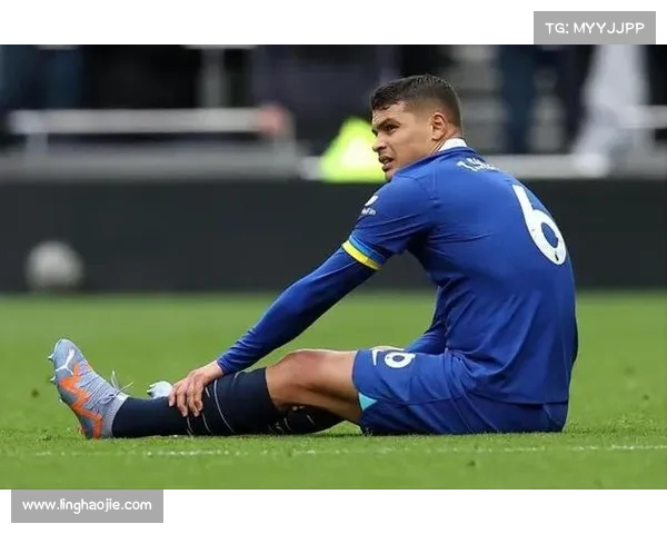 英超夏季转会市场大揭秘 球星新动向与豪门引援策略解析 英超夏季转会市场大揭秘 球星新动向与豪门引援策略解析