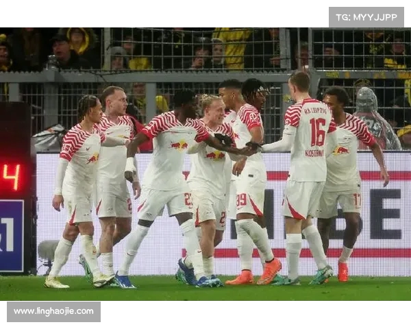 德甲射手榜更新榜首激烈争夺新星崭露头角竞争异常激烈